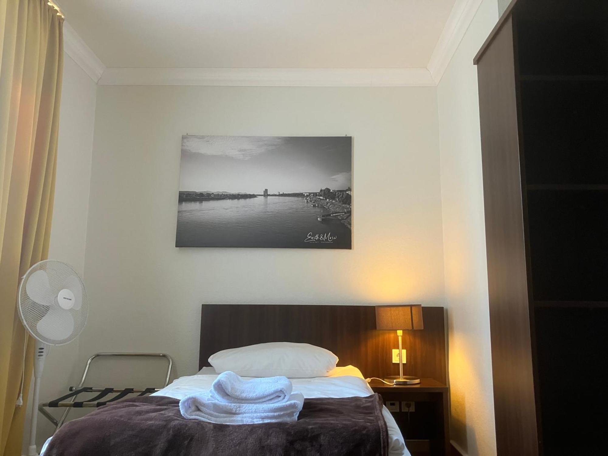 Hotel Mercedes City Bonn Zewnętrze zdjęcie